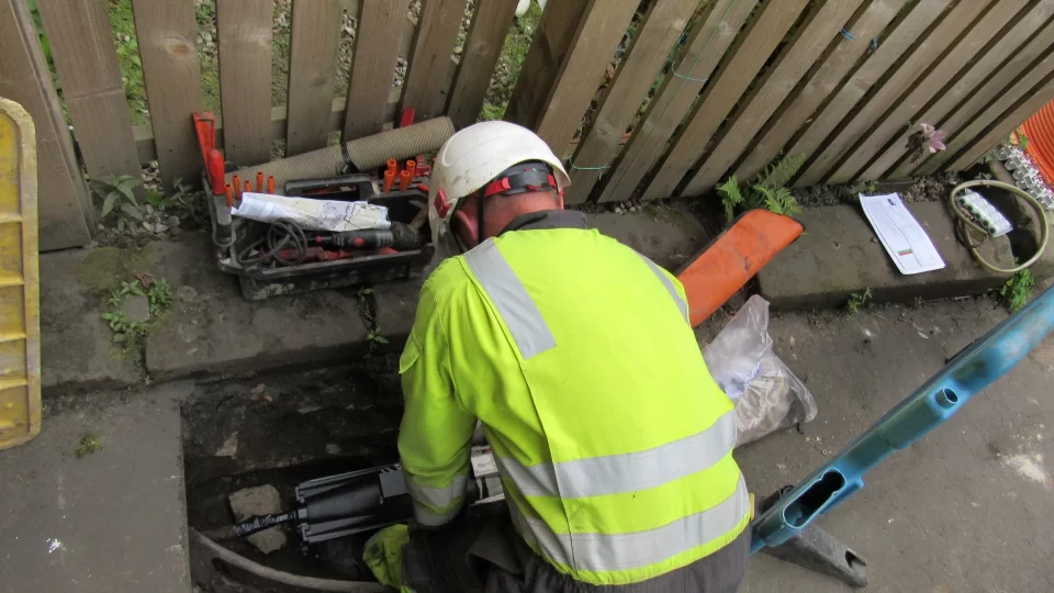 civils services - fibre optic connections ltd Leicester